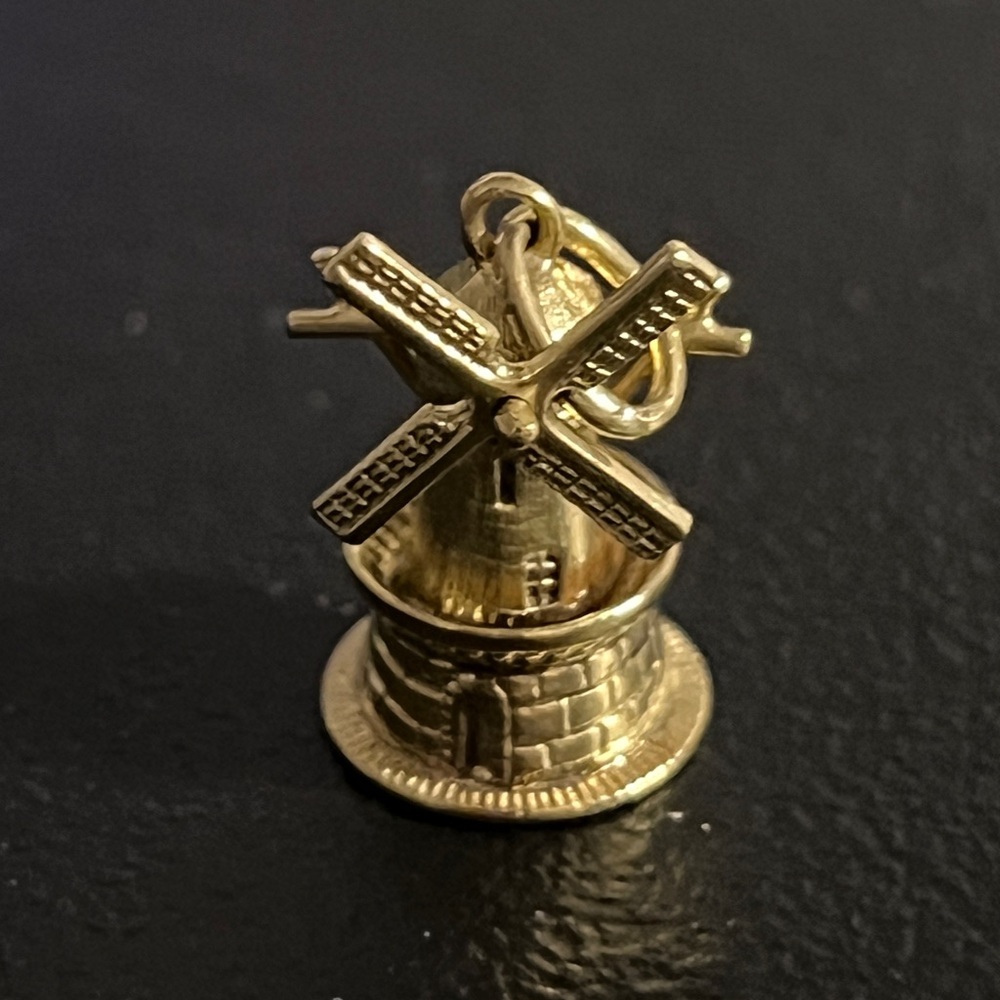 14K Yellow Gold‎  Windmill Movable Charm Pendant
